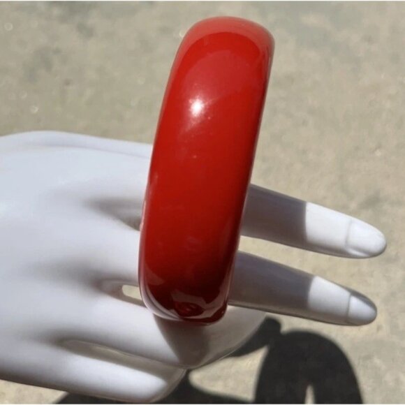 Vintage Red and Green Bangle Bracelet Lucite 1960s Women’s Sz 8” - Picture 6 of 14